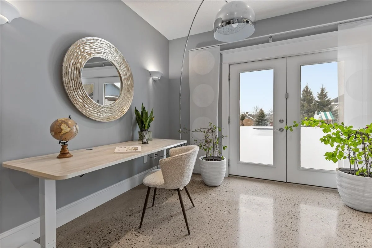 050-86 Canters Close Int-0159.jpg