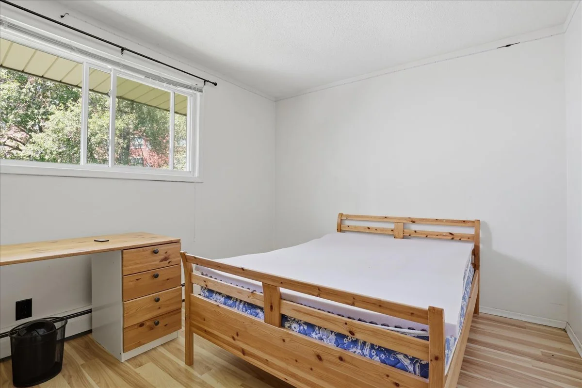 33-Unit 3 - upper level -0241.jpg