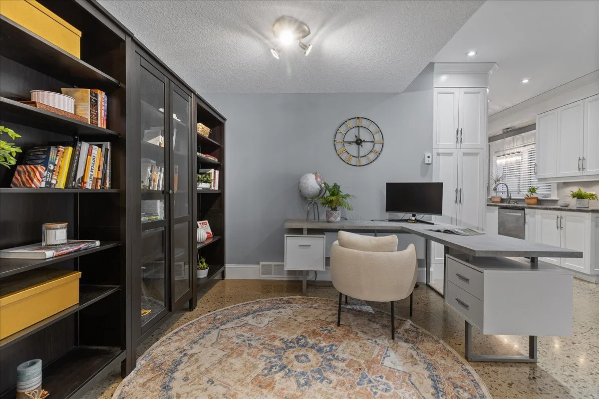 056-86 Canters Close Int-0183.jpg