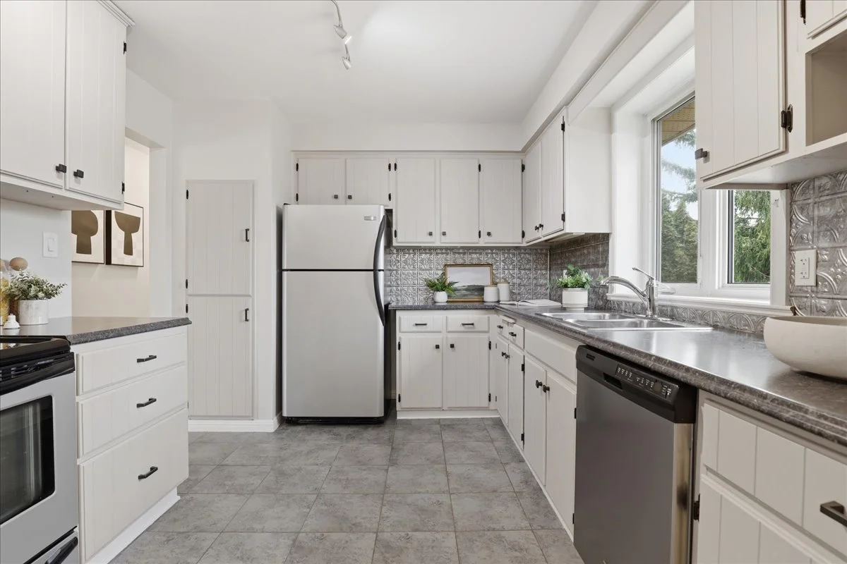 11-105 White Pine Cres 5G5A1291.jpg