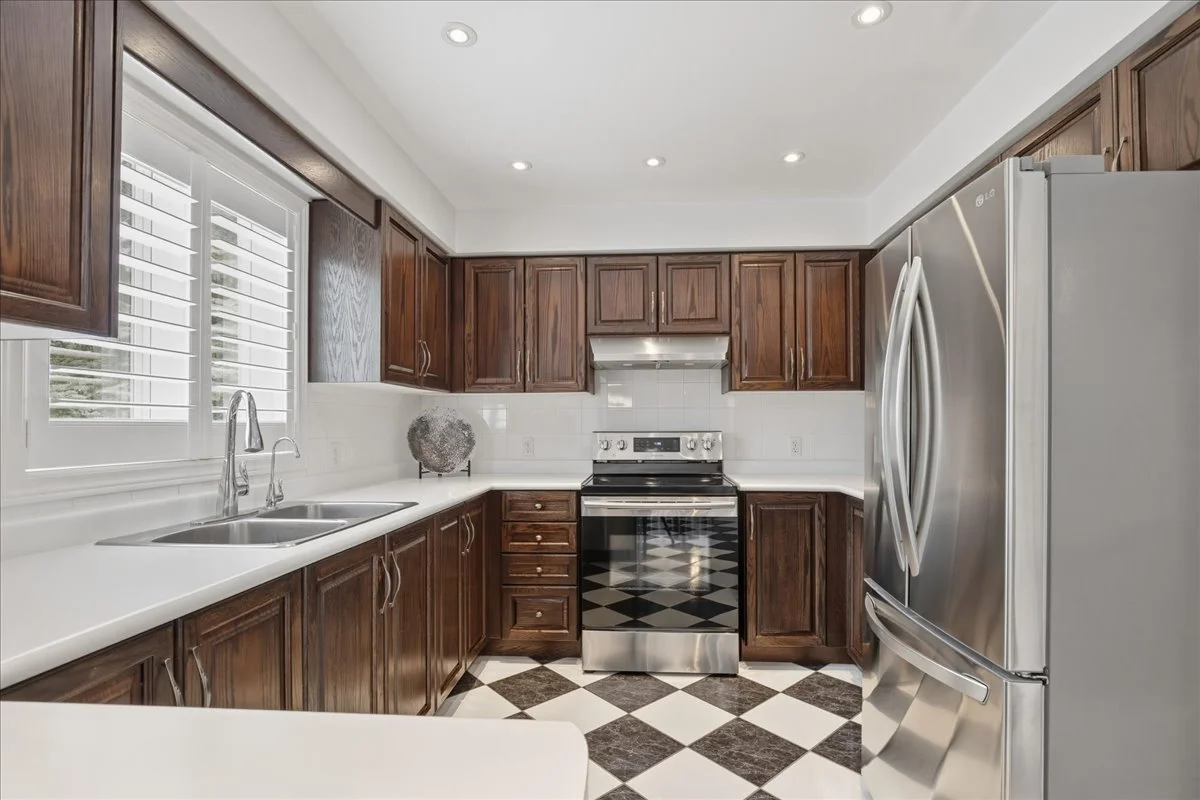18-54 Woodcrest Crt -0683.jpg