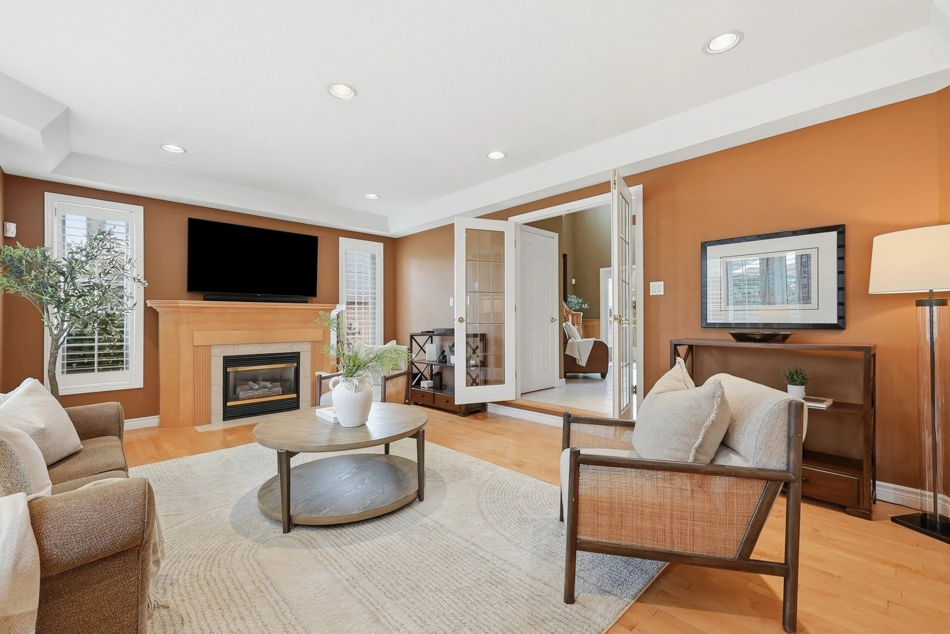 19_36 weberlyn crescent- 016.jpg