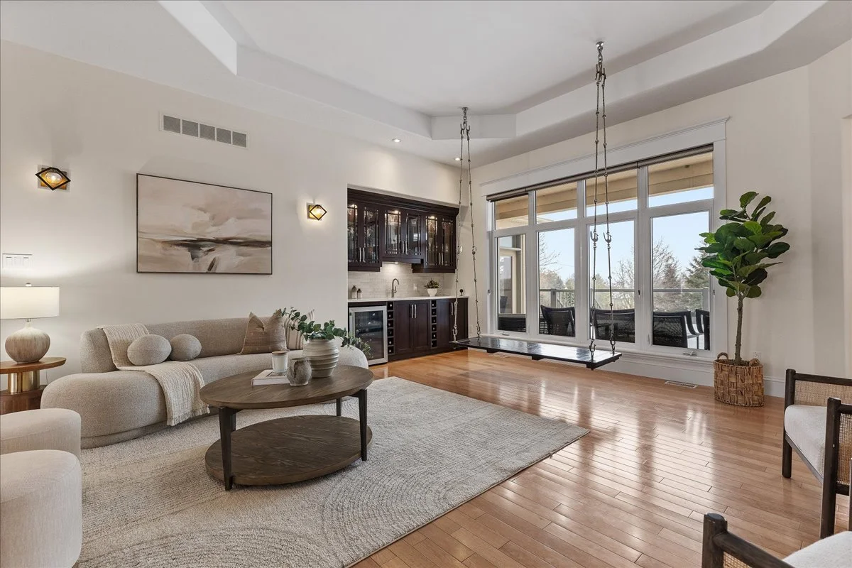 009-86 Canters Close Int-0009.jpg