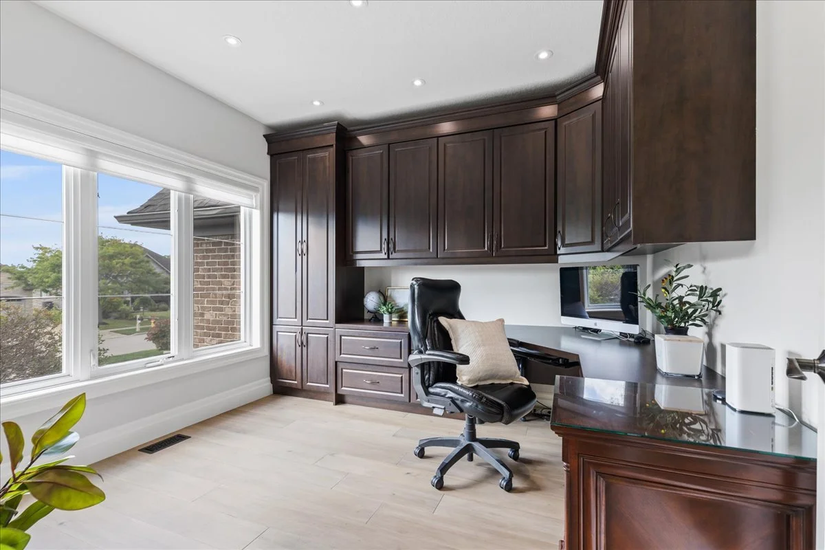 31-237 River Birch Int-5775.jpg