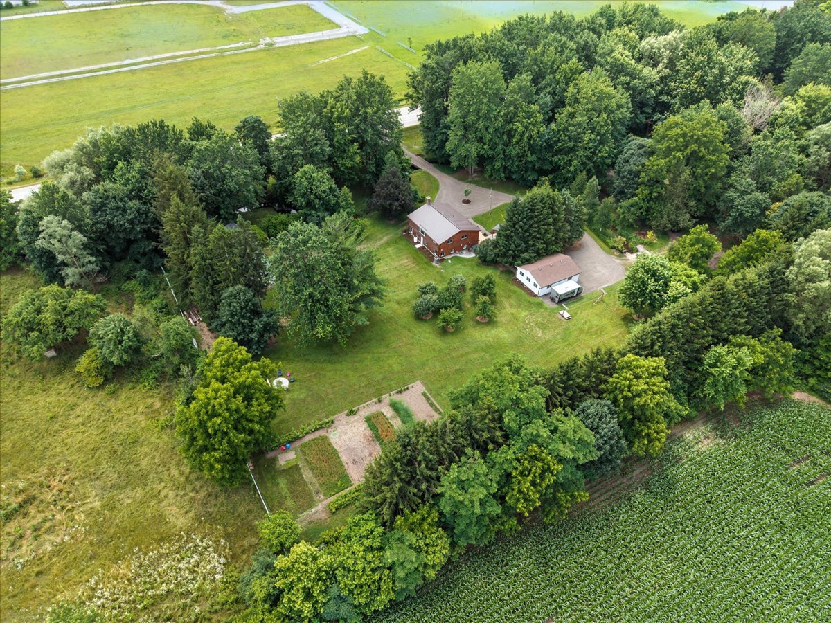 70-927405 Oxford Rd 8 aerial --20.jpg