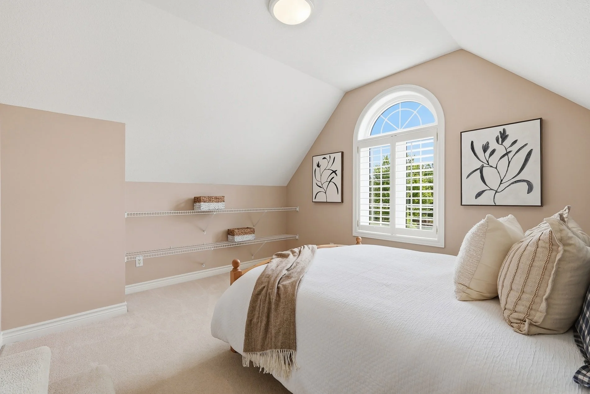 53_36 weberlyn crescent- 041.jpg
