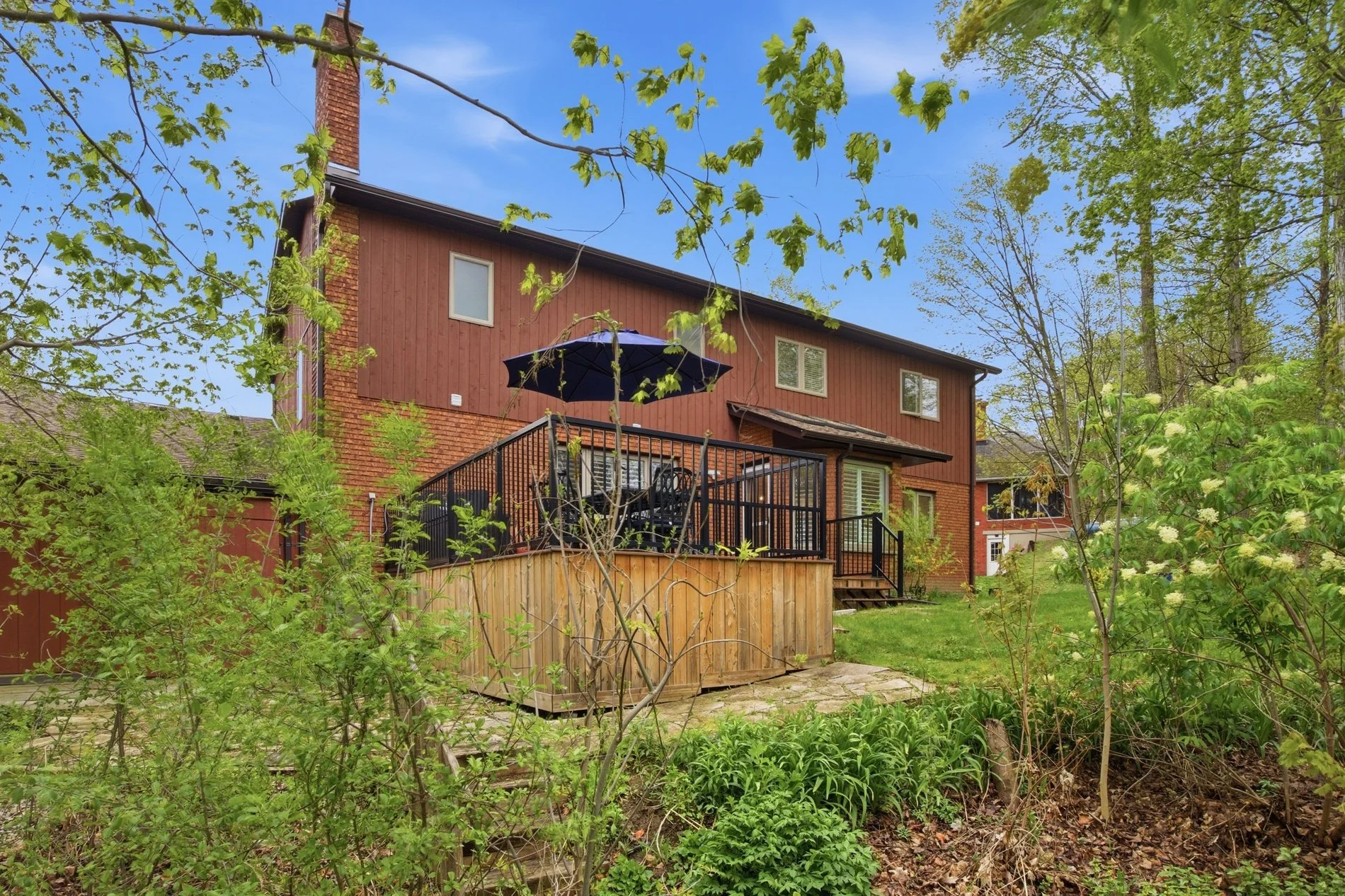 81_20 huntingdale pl- 069.jpg