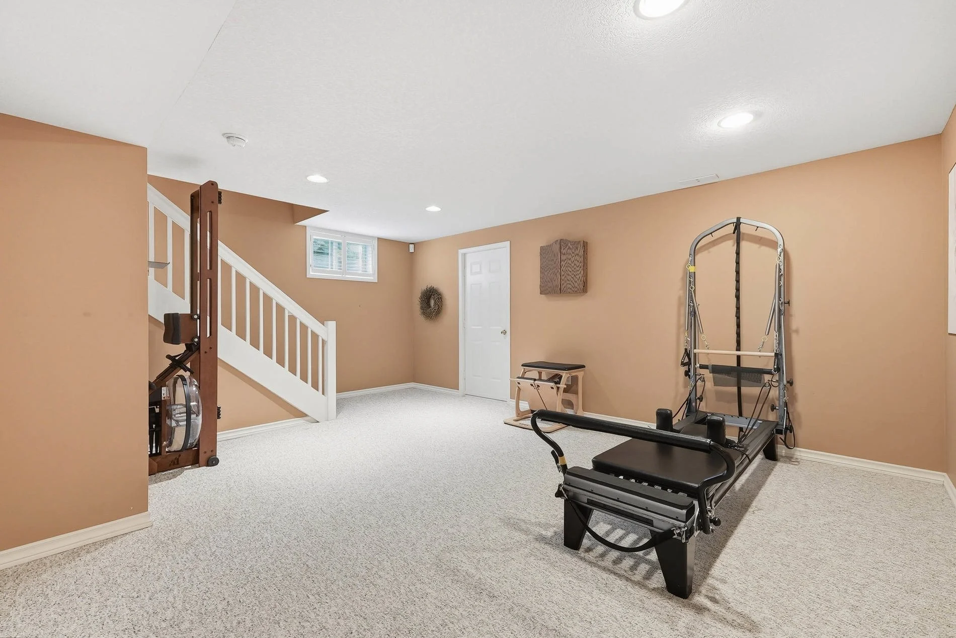 58_36 weberlyn crescent- 046.jpg