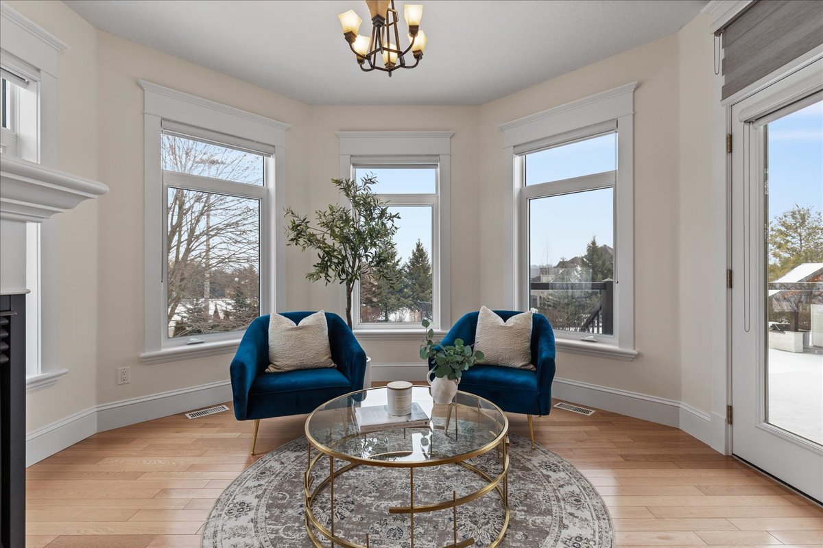 038-86 Canters Close Int-0117.jpg