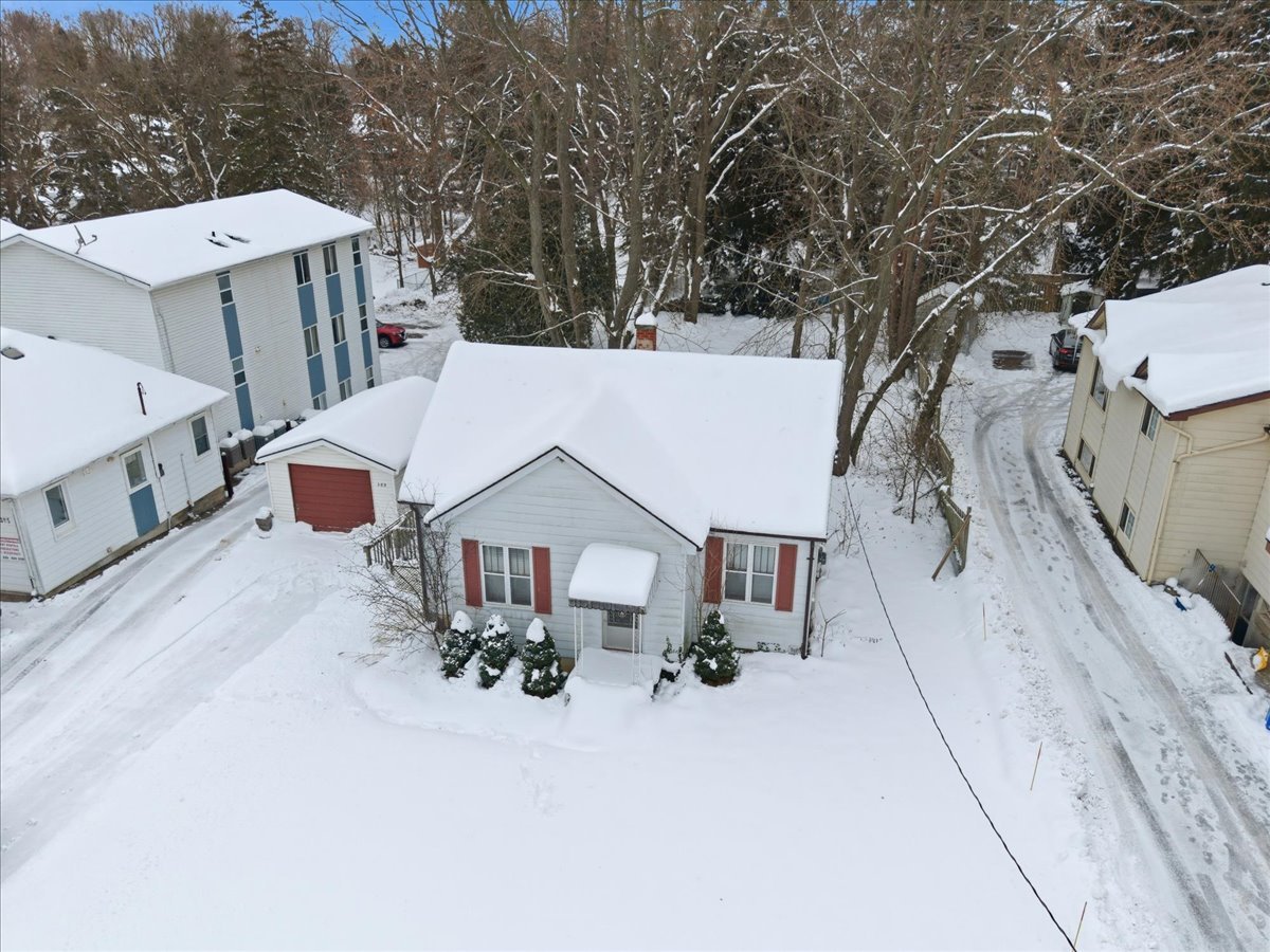 389 ERB STREET, WATERLOO - $810,000