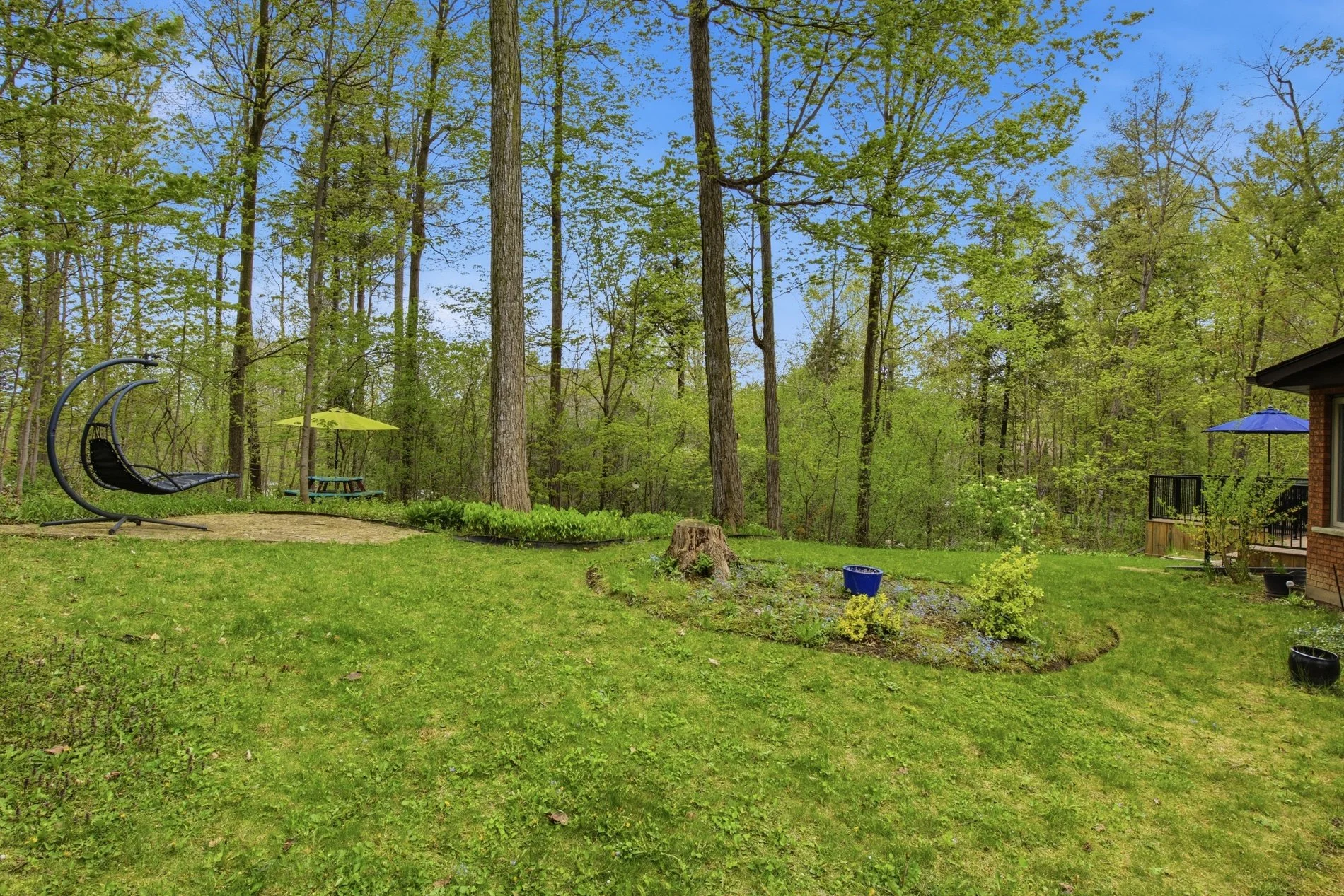 82_20 huntingdale pl- 070.jpg