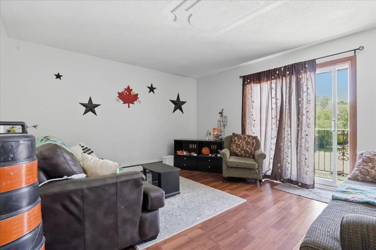 30-Unit 3 - upper level -0232.jpg