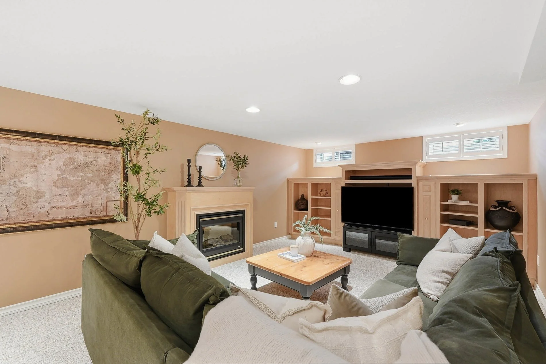 37_36 weberlyn crescent- 028.jpg