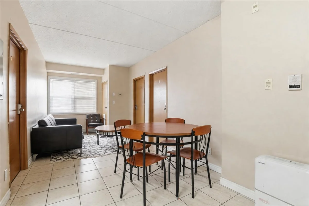 08-common 1 decluttered-Edit.jpg