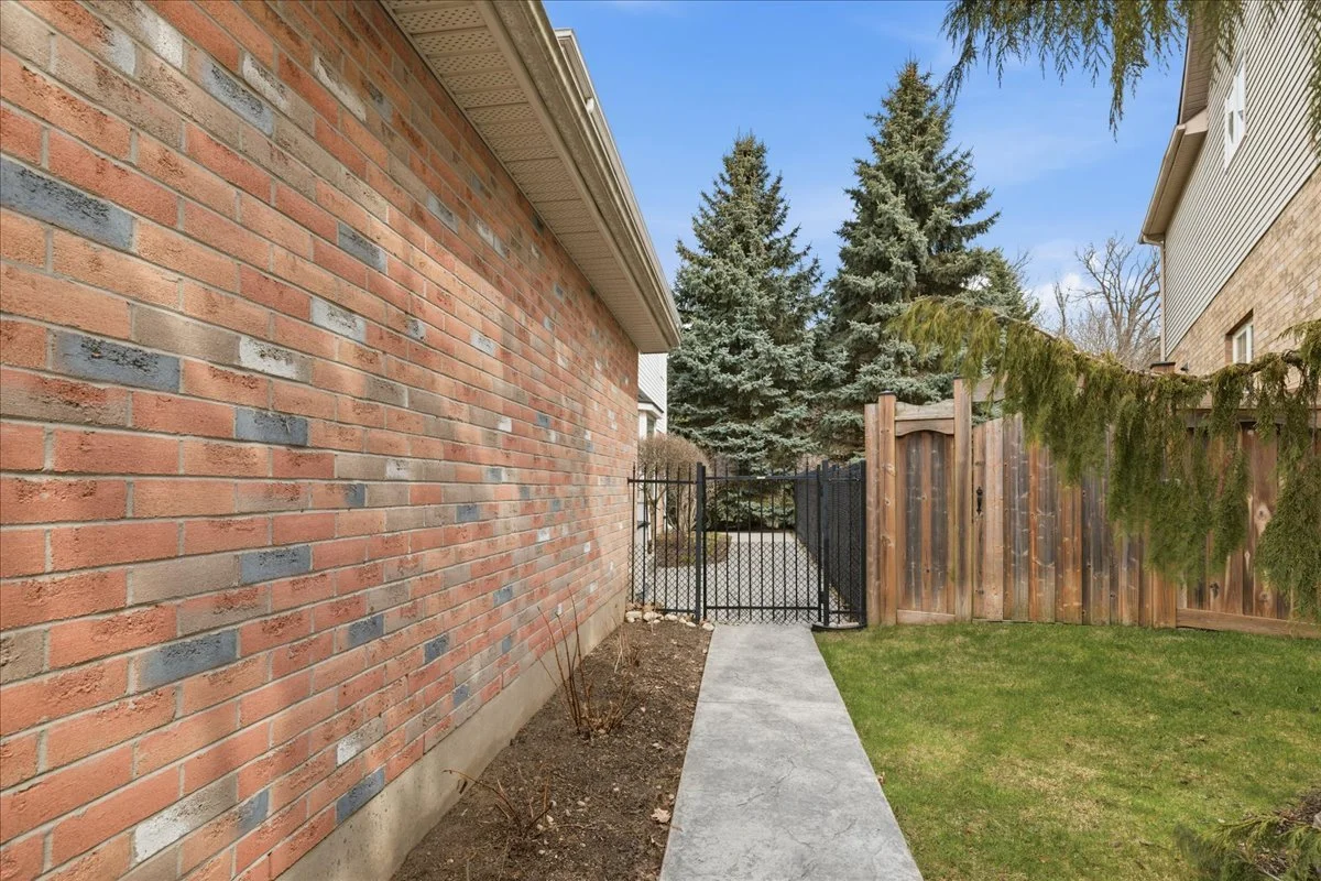 39-54 Woodcrest Crt -0628.jpg