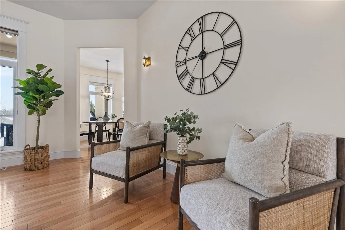 011-86 Canters Close Int-0015.jpg