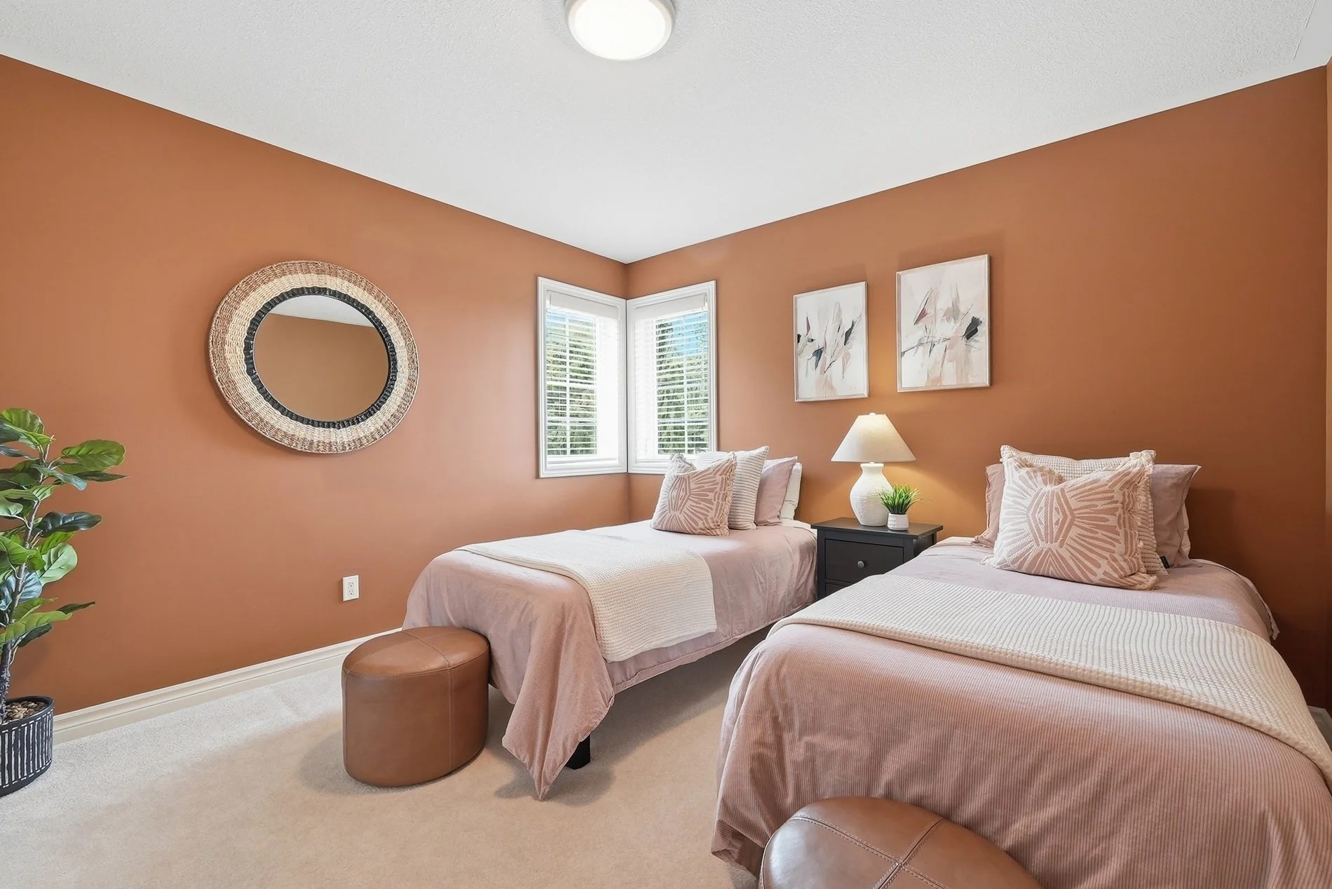 51_36 weberlyn crescent- 039.jpg