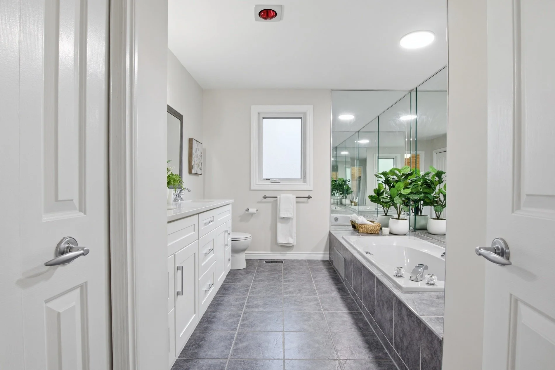 63_20 huntingdale pl- 051.jpg