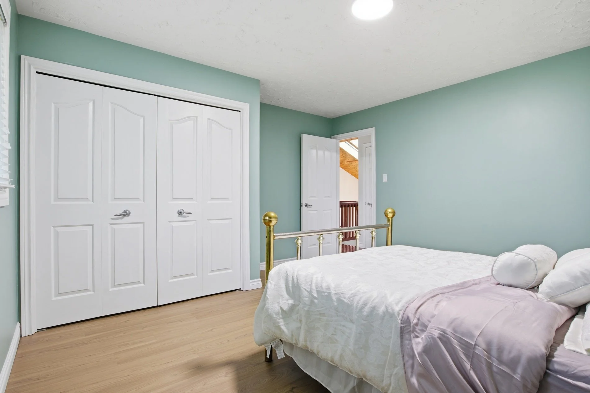 62_20 huntingdale pl- 050.jpg