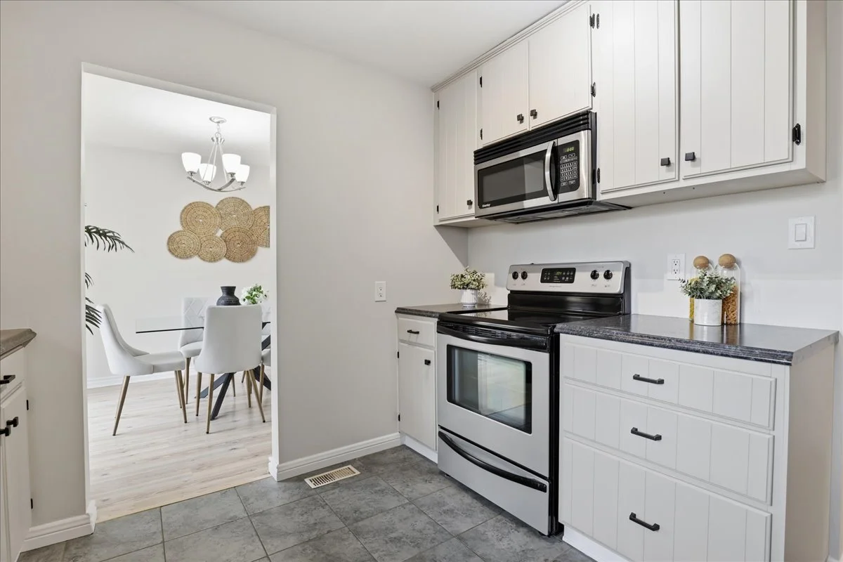 16-105 White Pine Cres 5G5A1306.jpg