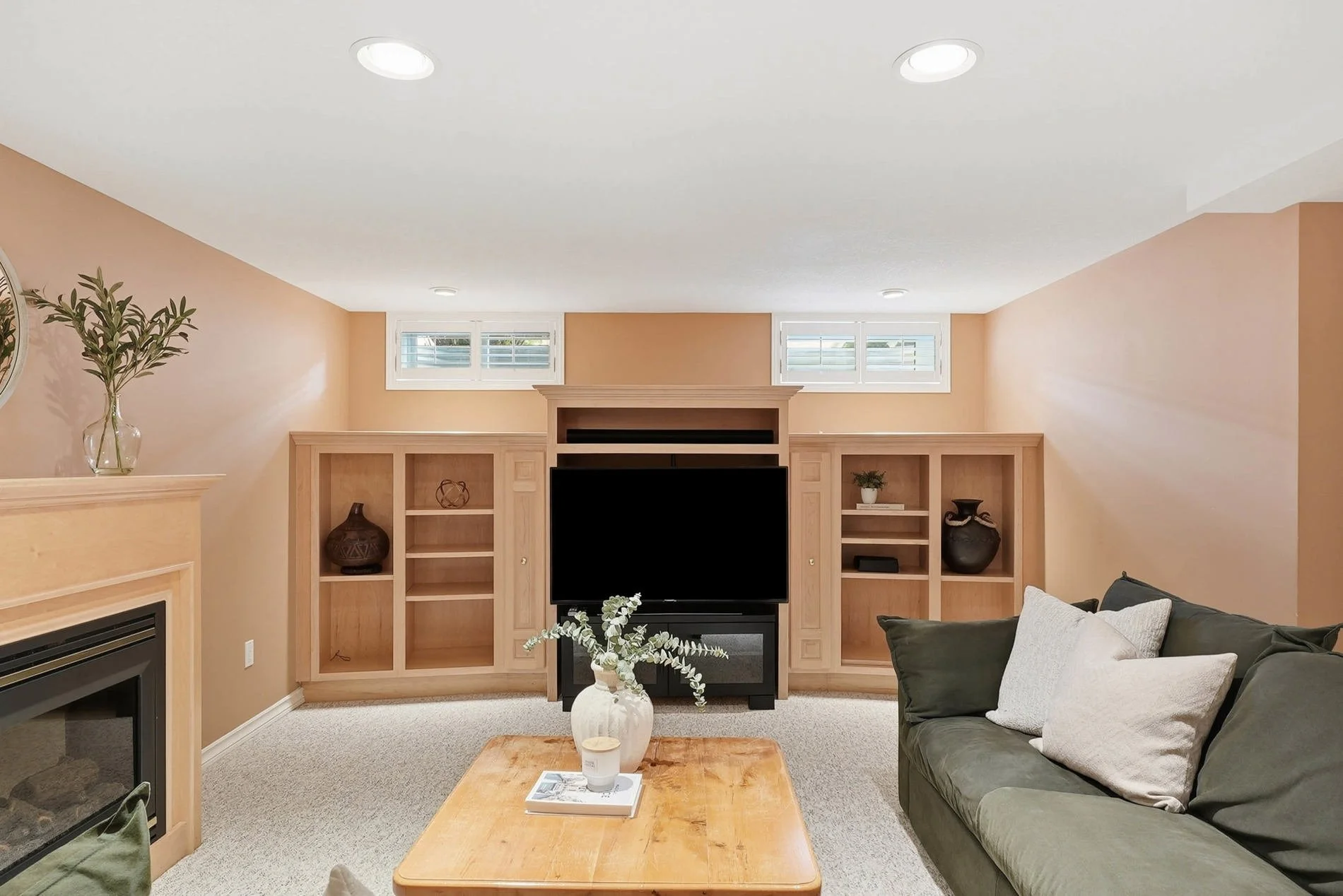 59_36 weberlyn crescent- 047.jpg