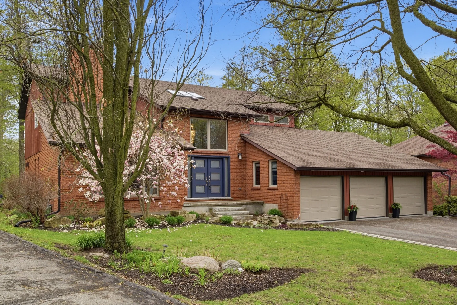 5_20 huntingdale pl- 04.jpg