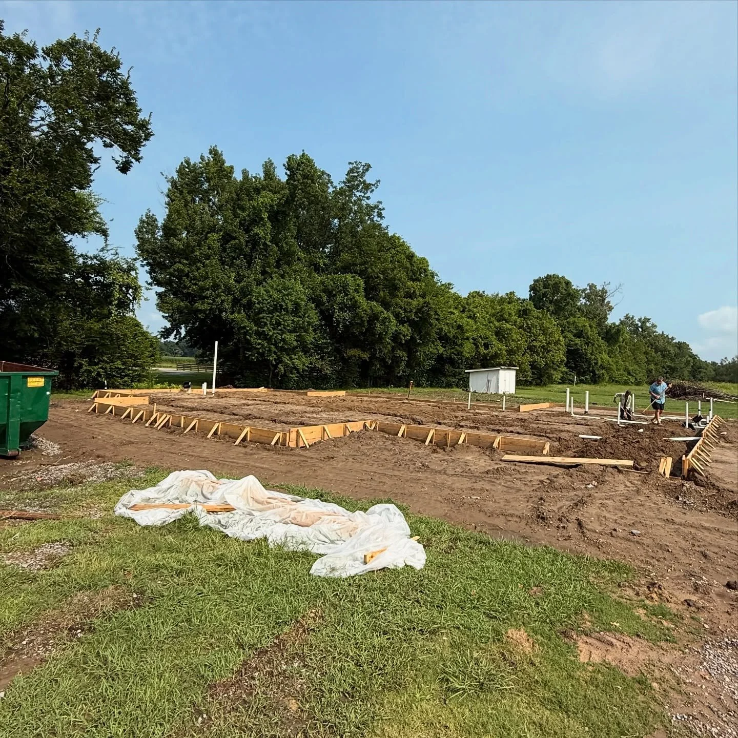 We are hands-on when it comes to our projects! If we feel like we need to step in and get our hands dirty (and sweat in 100 degree heat) to make sure everything is perfect, we do.
.
.
.
#westbatonrouge #grandisle #louisianabuilder #batonrougebuilder