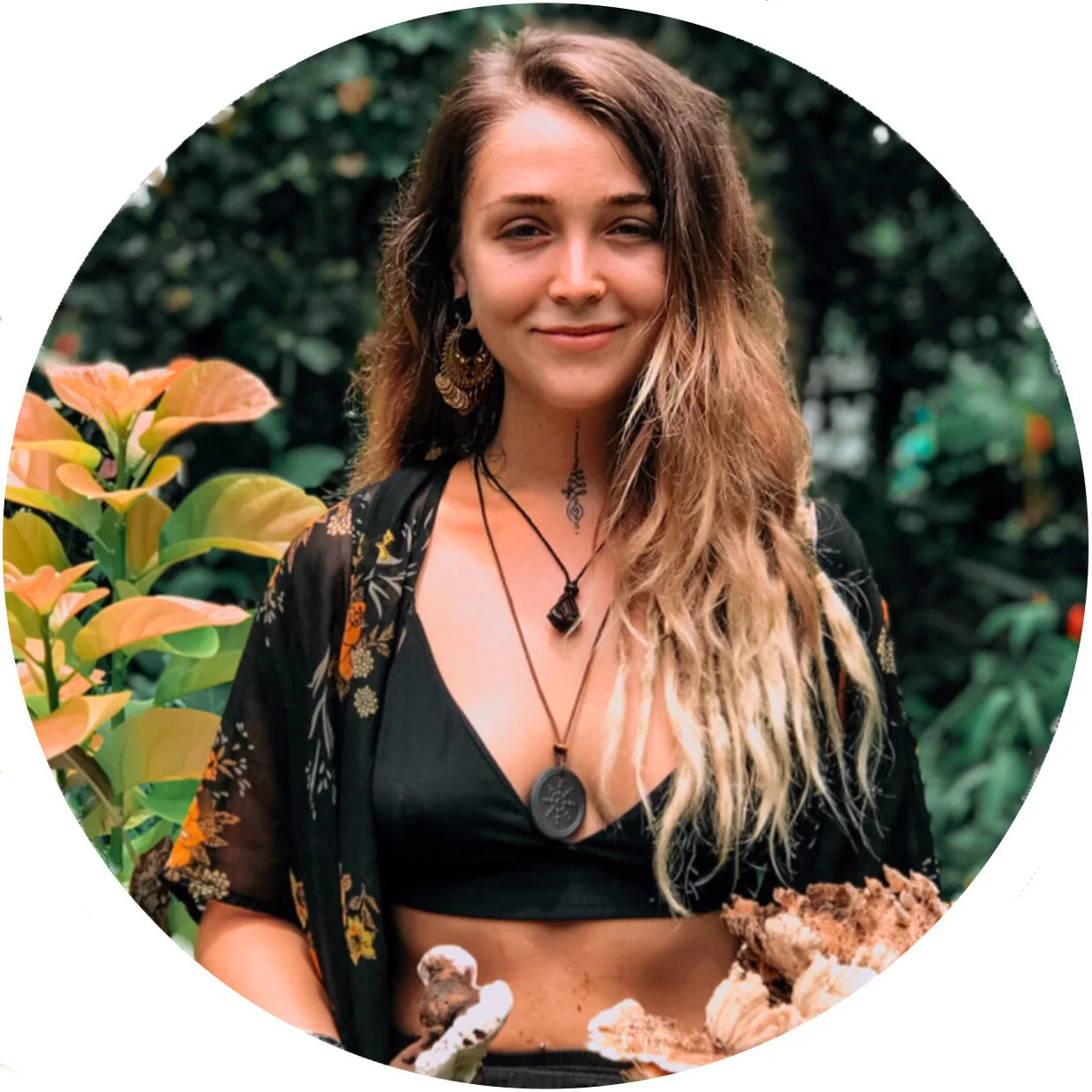 CHARLOTTE - Canada - Social Media