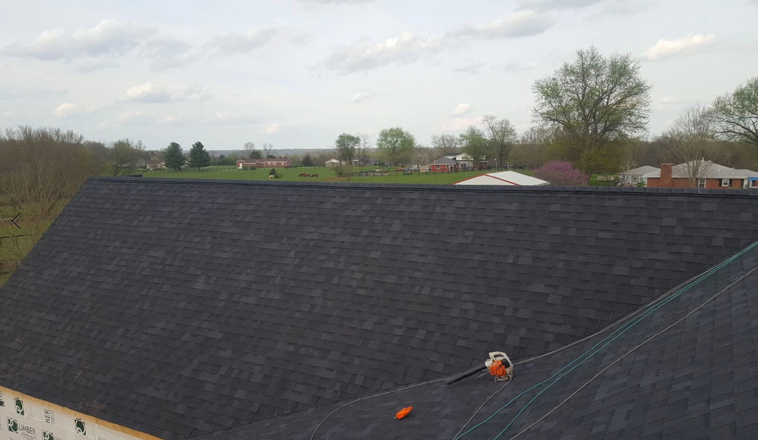 brand new shingles on kentucky home done by new look roofing