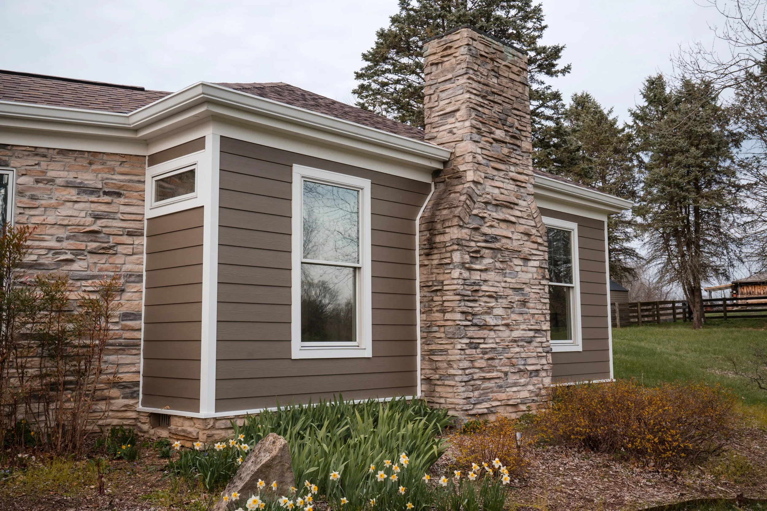 James Hardie fiber cement siding installed on a Louisville Kentucky home by New Look Roof
