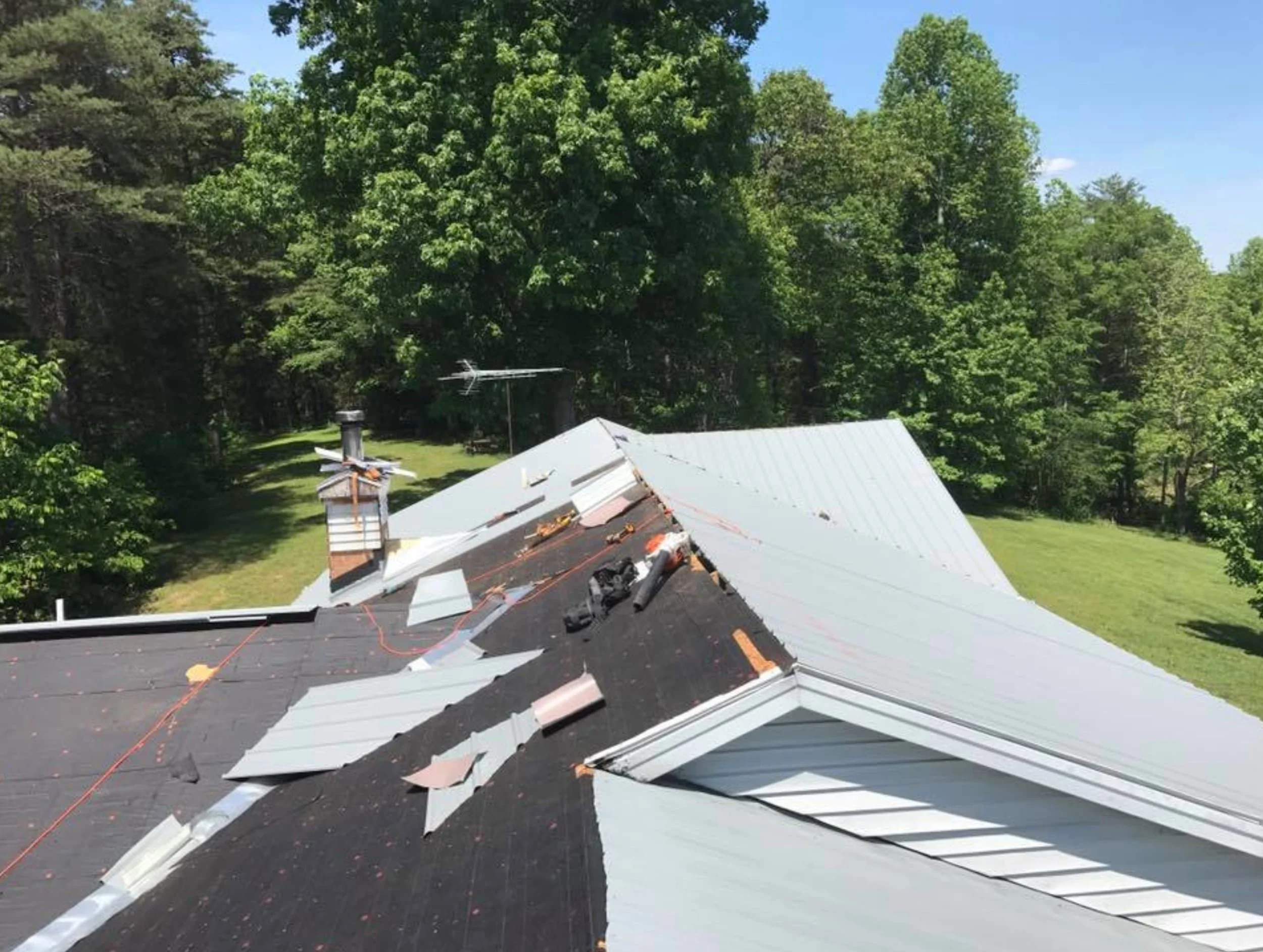 new look roof on-site contractors