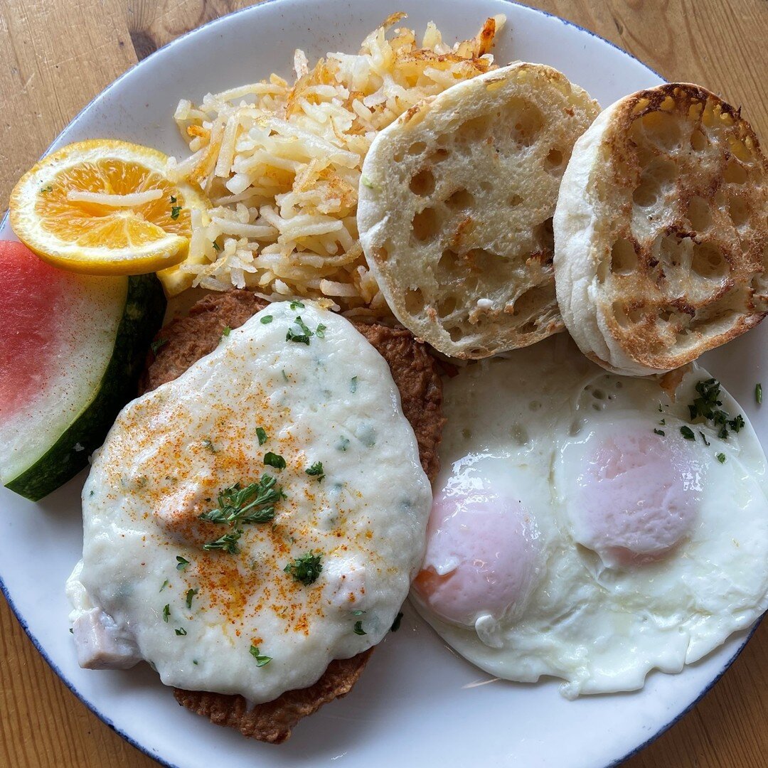 Have you tried our country fried steak and eggs? It's one of our most popular breakfast items for a reason! 🍳

Come see for yourself this weekend, we serve breakfast starting at 9am Saturday and Sunday.

#mychosencafe #metchosin #metchosinbc #westsh