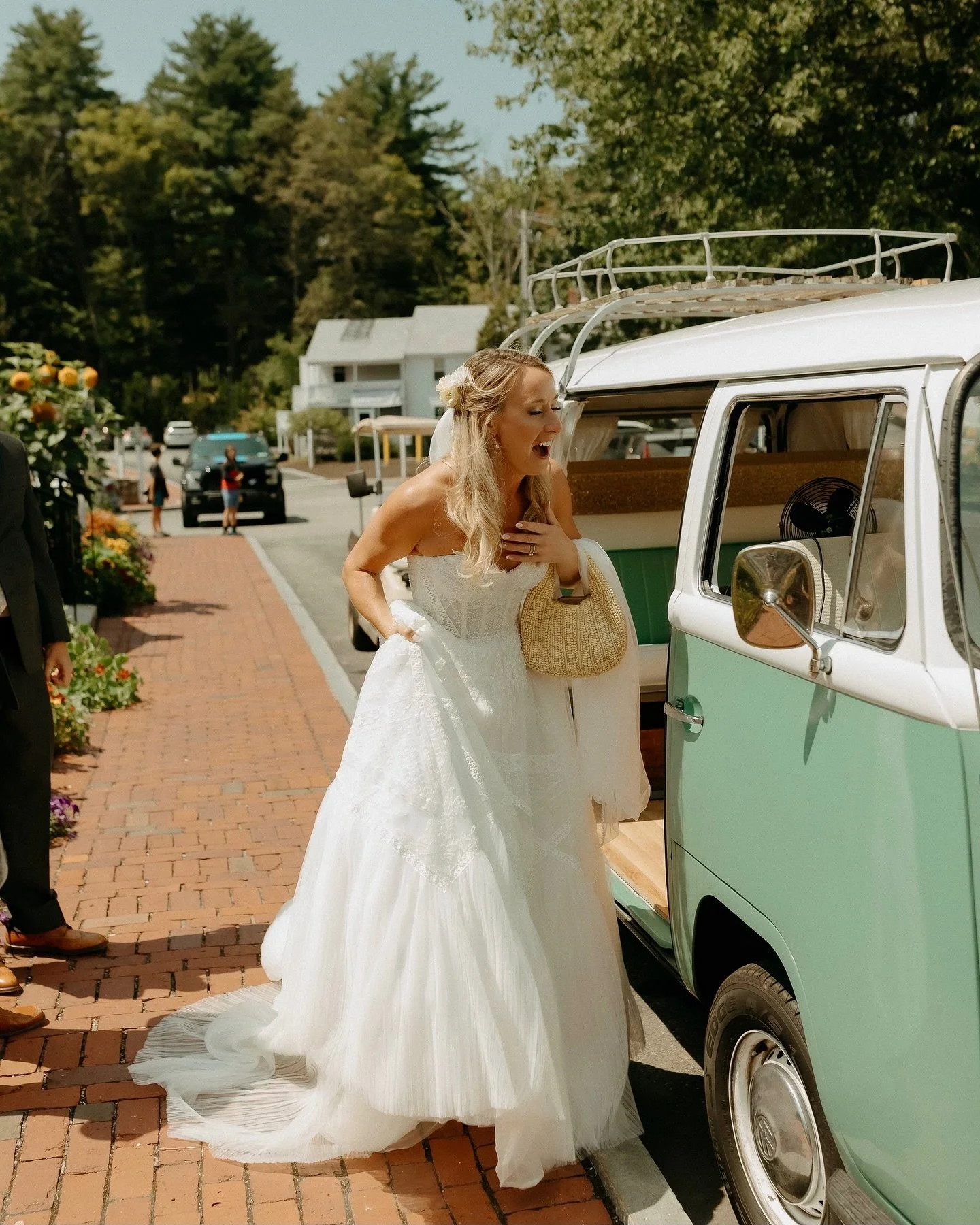 ✨Just a bride and her photo bus moment✨  Nothing we love more than seeing our couples&rsquo; galleries come to life! Thanks for the beautiful 📸: @evermoreimaging 💍  #longbeachphotobus #bohowedding #weddinginspo