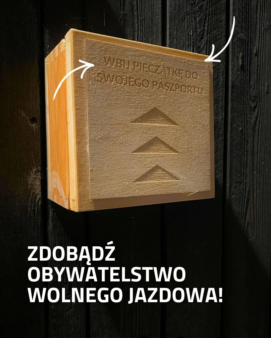 Wiedzieliście, że możecie zostać obywatelami i obywatelkami Wolnego Jazdowa? 🦸

Jazdowskie obywatelstwo to jazdowski paszport. A paszport? Każdy pamięta dziecięcą ekscytację związaną z paszportowymi pieczątkami! Każdy domek na Jazdowie ma swoją włas