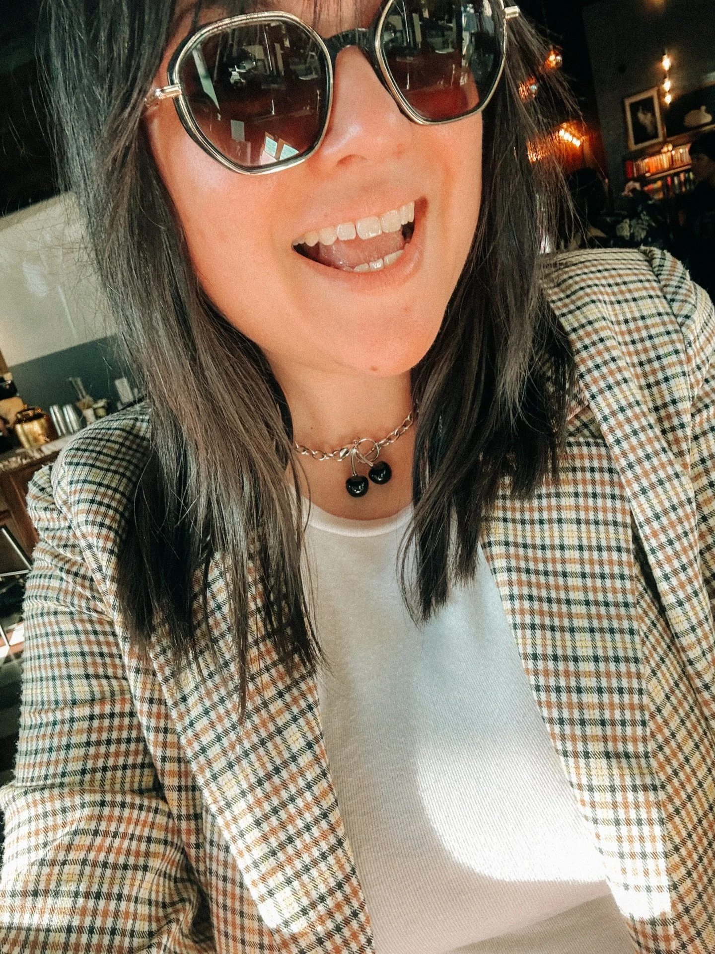 First signing of the year ✅
Had a blast ✅
Made new friends ✅

Today was such a fun and incredible day with the romance book girlies at @thebookishshop , and I couldn&rsquo;t have asked for a better signing partner than @booked.with.alex 🥹🫶🏻❤️

She