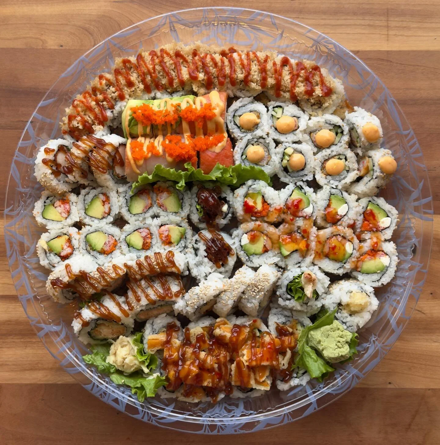 Our May Platter is now available! This month we brought back our most popular platter from 2025.  Featuring a Super Spicy Crab Roll and Double Yam Roll alongside a variety of Daruma staples the August Platter is sure to impress! Includes the followin
