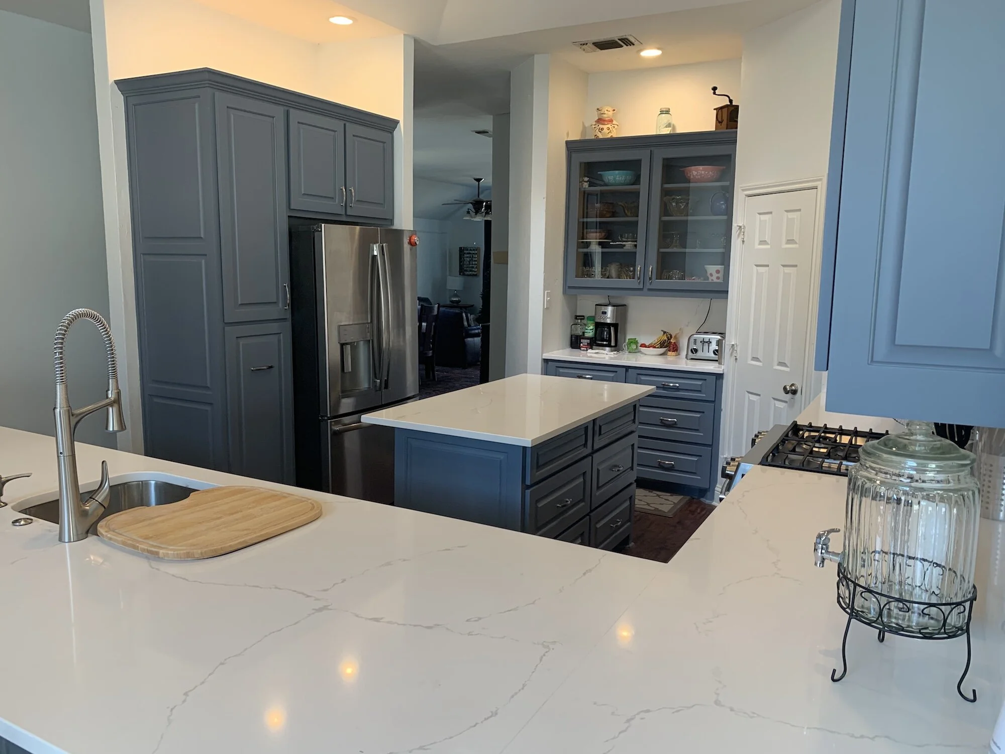 About Dj S Custom Cabinets