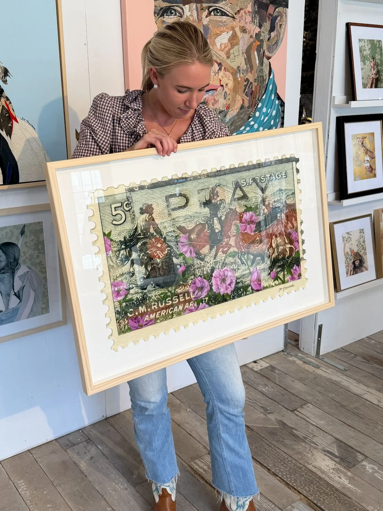 PRAY STAMP mixed media original🌸 (Sold)
This piece is one of a kind, oil on a reproduction of a vintage stamp. When I saw this stamp it really hit me. A beautiful piece of art so tiny, that I needed to see it in more detail. And blown up I saw a sce