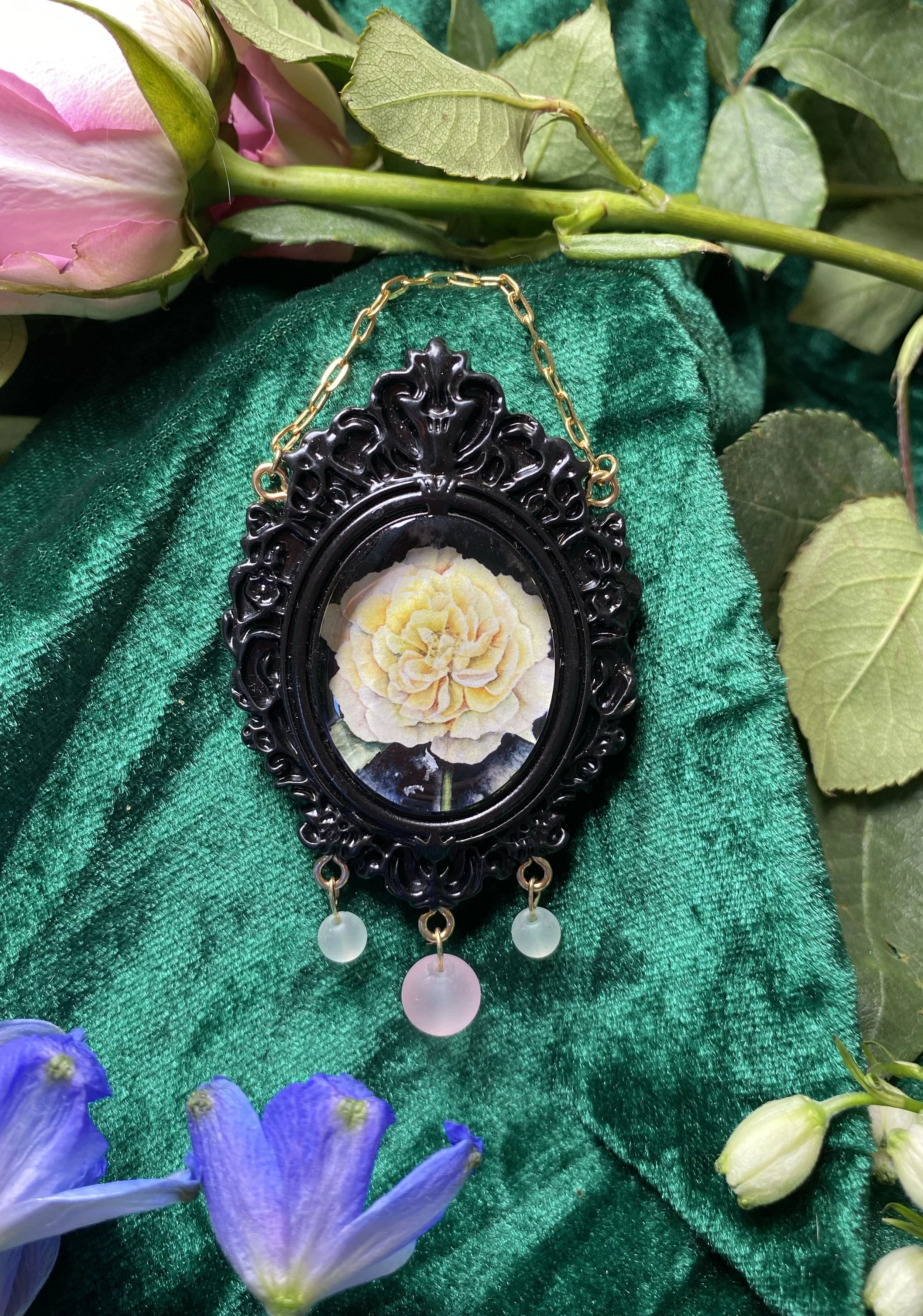 Night Rose Wall Jewel