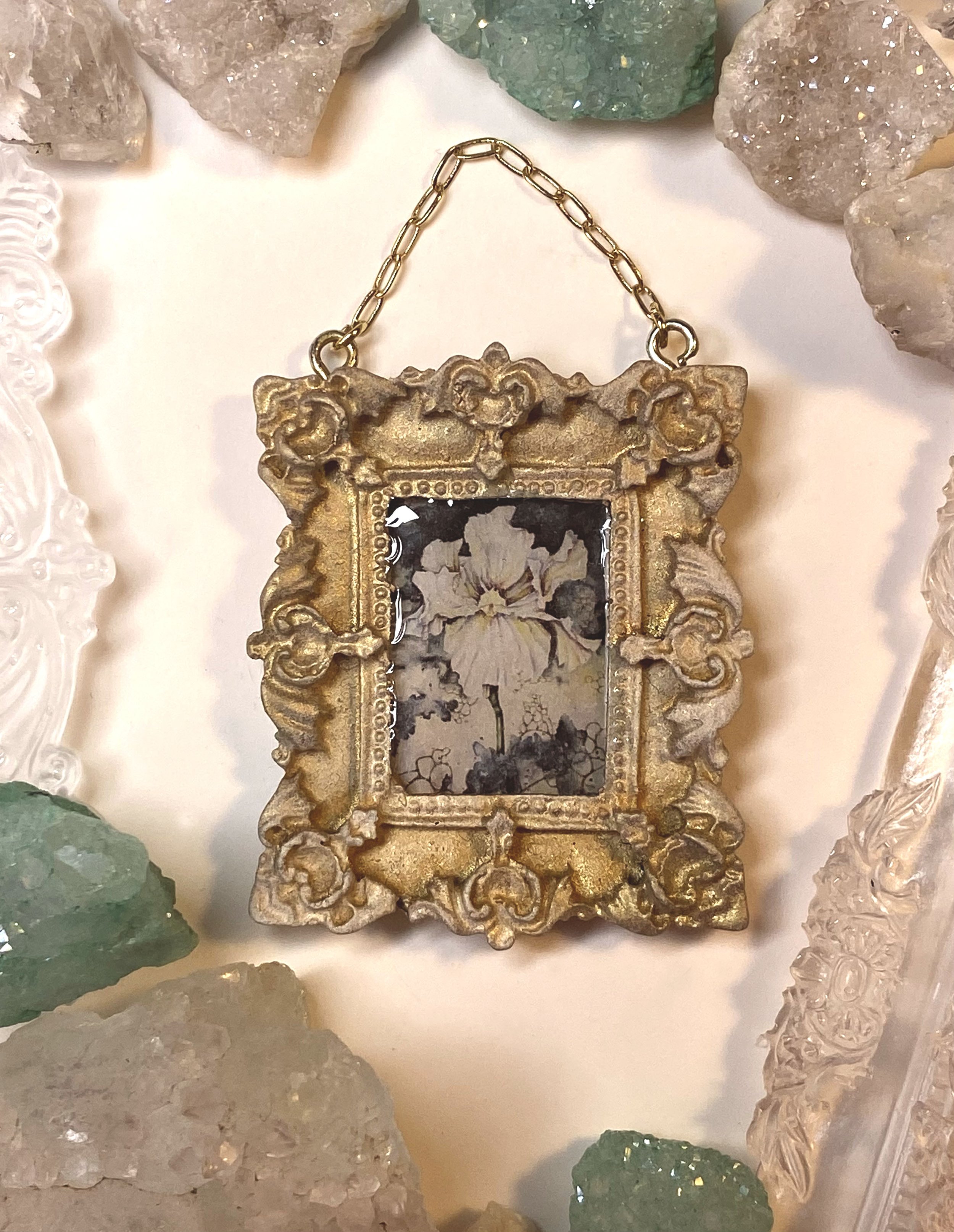 Iris in Rainbows (light gold) Wall Jewel