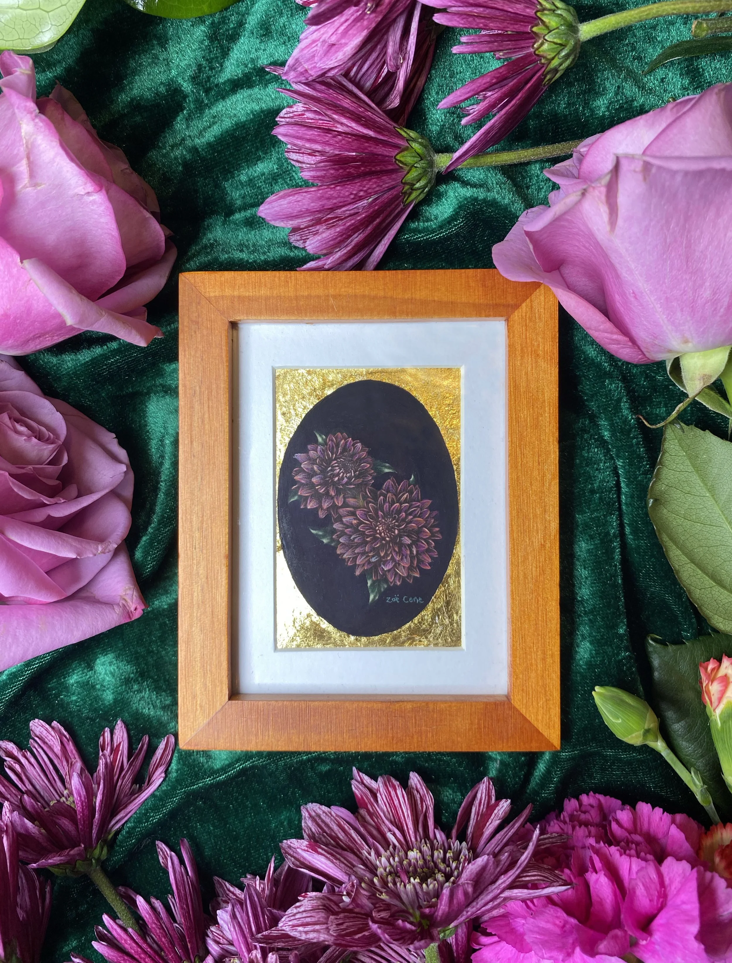 Dark Dahlia in 24k Gold