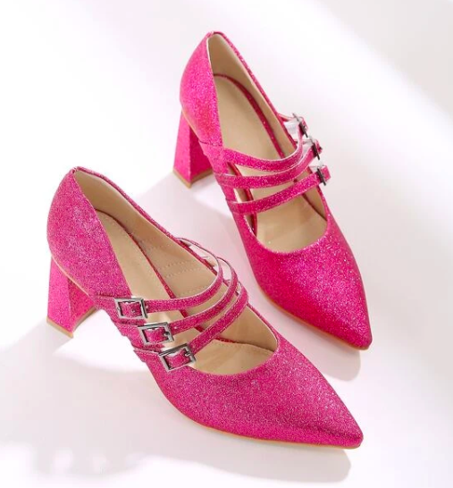pink shoes 