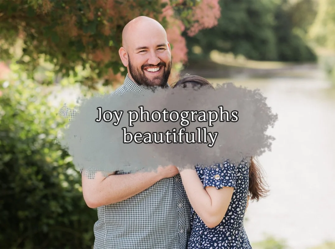 You don&rsquo;t need to know how to pose perfectly.

I&rsquo;ll place you in good light, guide you into position, and then let your genuine connection take over.

I&rsquo;ll have you talking, laughing, and 'almost' forgetting the camera is even there