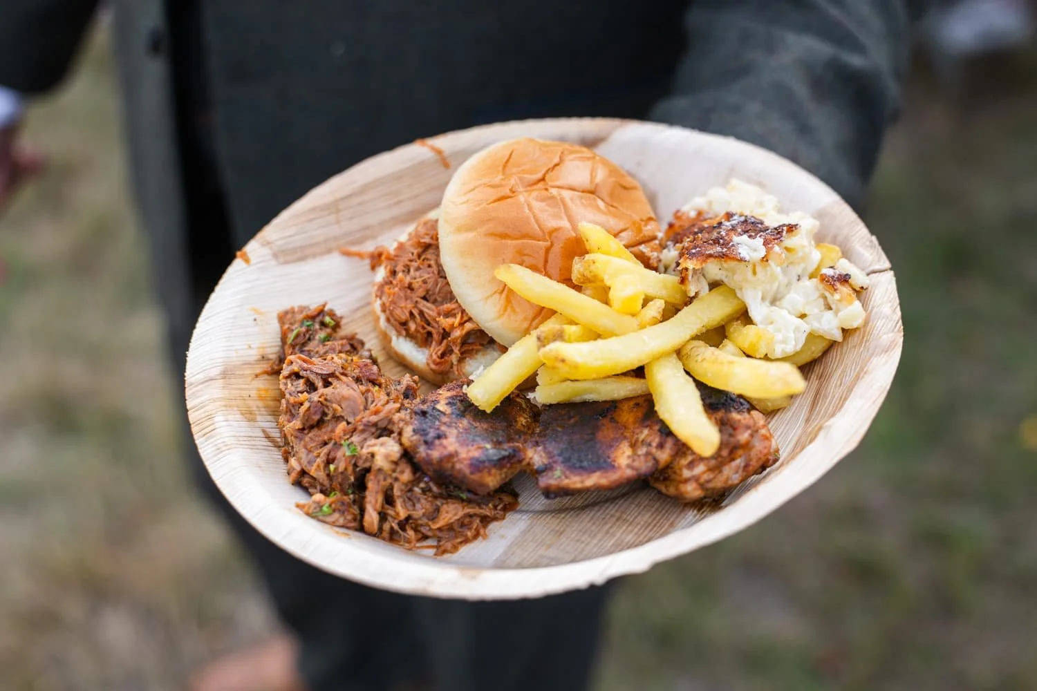 pulled pork wedding meal at diy wedding