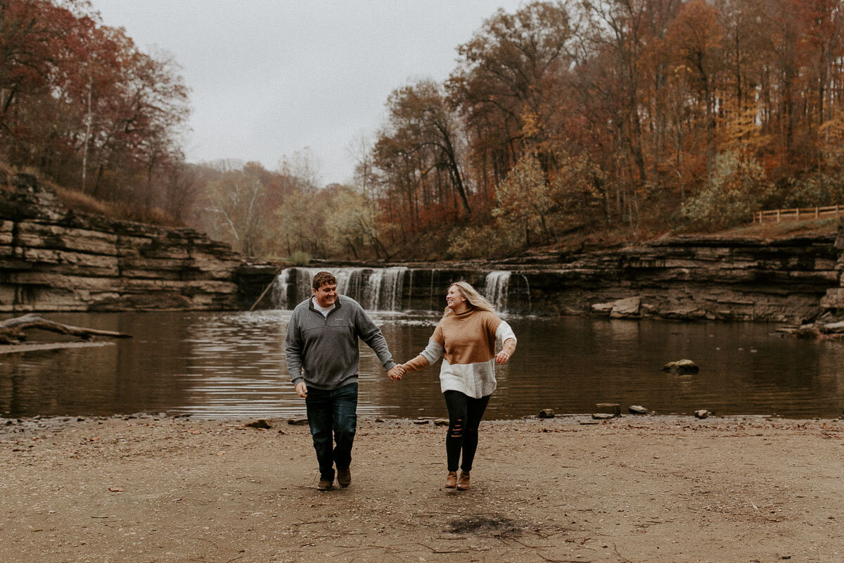 waterfall-autumn-engagement-session-19.jpg