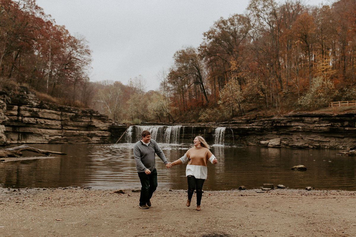 waterfall-autumn-engagement-session-18.jpg