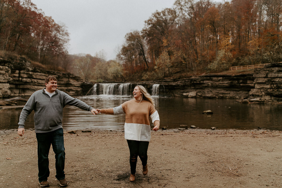 waterfall-autumn-engagement-session-14.jpg