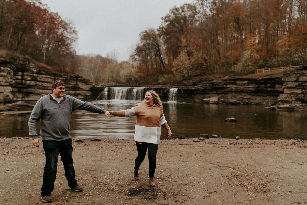 waterfall-autumn-engagement-session-13.jpg