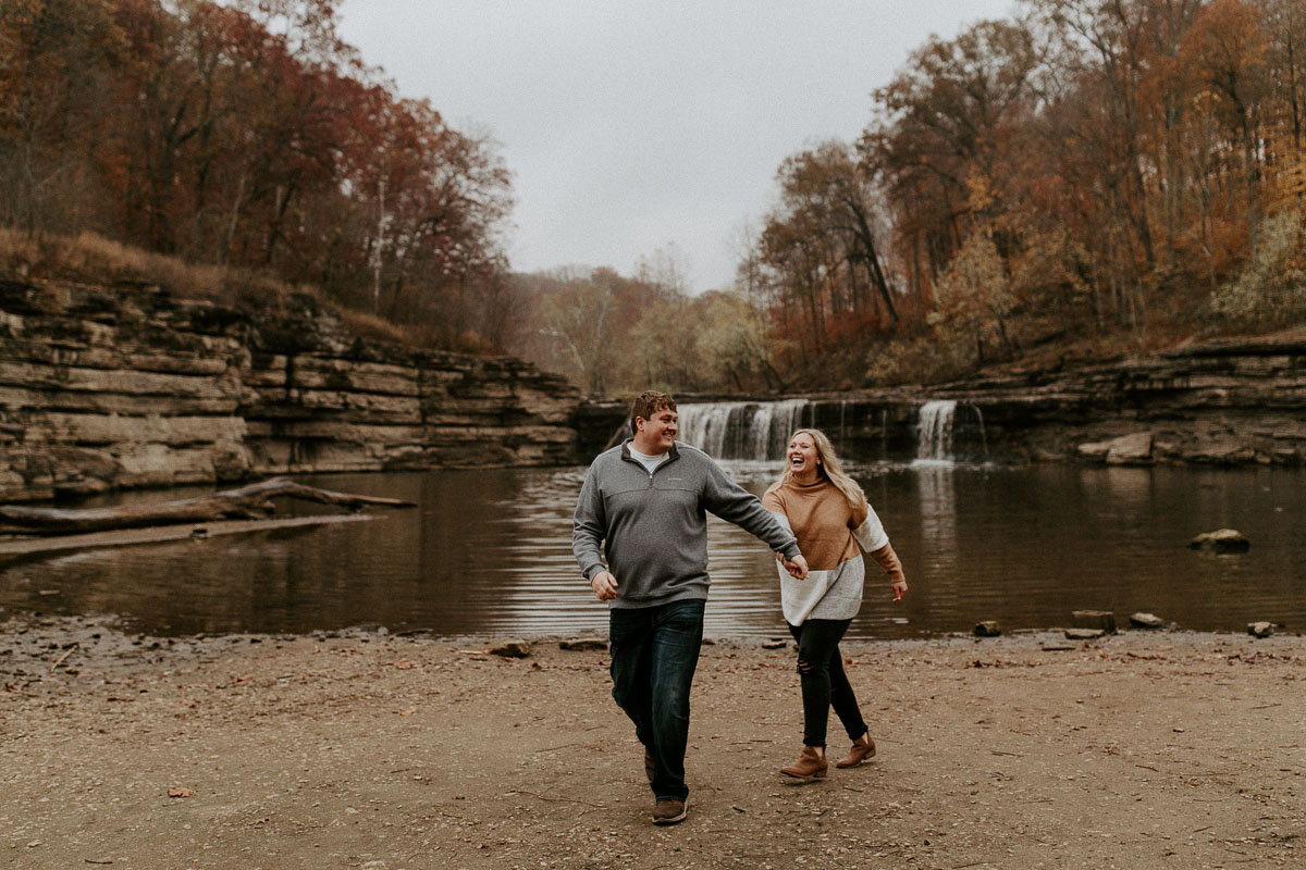 waterfall-autumn-engagement-session-12.jpg
