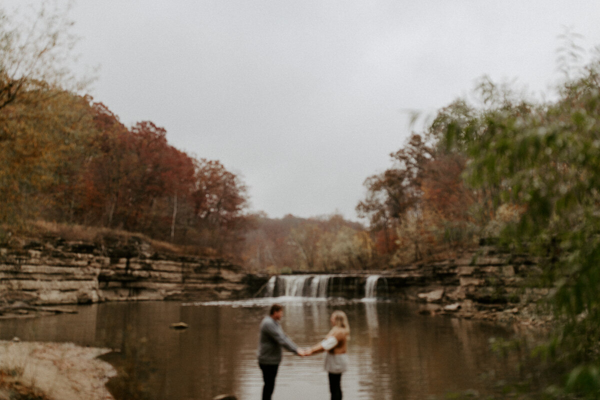 waterfall-autumn-engagement-session-11.jpg